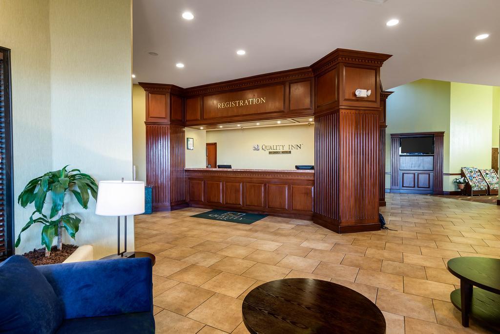 Quality Inn Near Hampton Coliseum Exterior foto